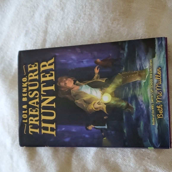 Beth McMullen Other - Lola Benko Treasure Hunter